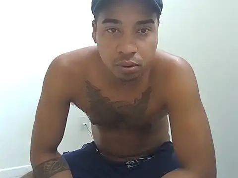 JUNINHOLEKEJR webcam