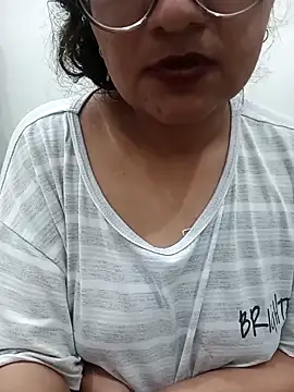 Mahira_sharma01 webcam