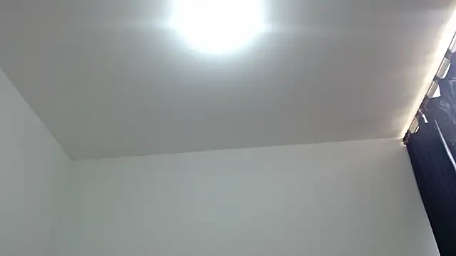 nicolle_milf1978 webcam