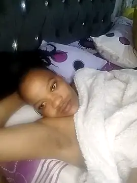 CaramelBoootie webcam stripchat model stream image