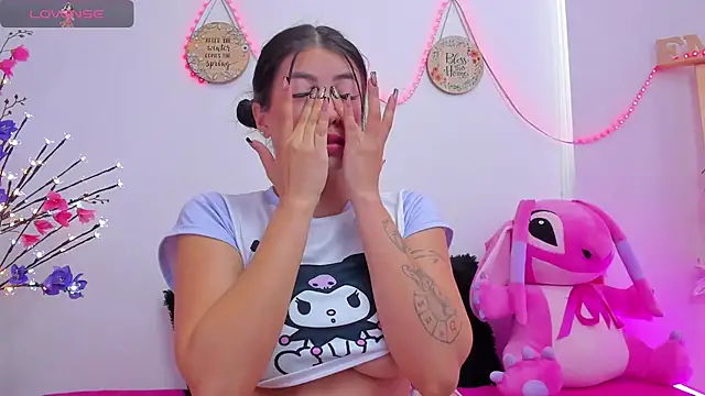 EmillySanders webcam