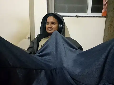 young-hairy-jon webcam