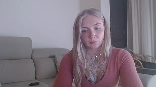 tattoobbgirl webcam
