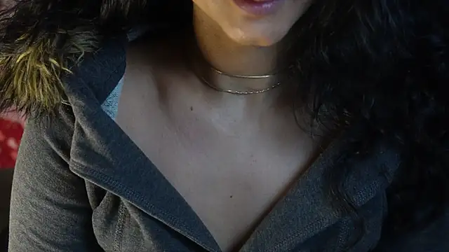 -AyeshaSinghania- webcam