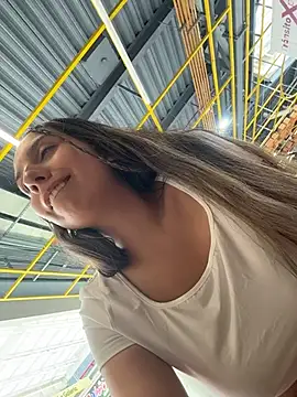 sarah_honey__ from StripChat is Freechat