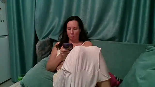 ALICAINWONDERLAND webcam