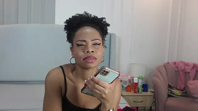 ChantalGarner webcam