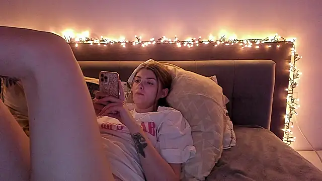 Fountainsquirtalexandra webcam