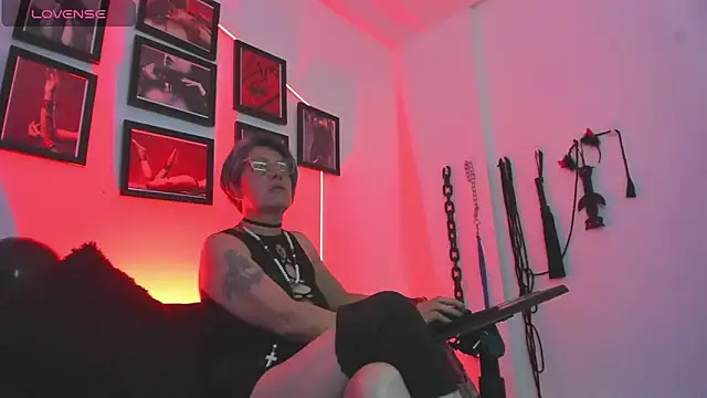 MistressNyx_cg webcam