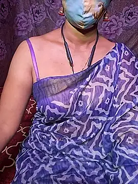 Webcam Model (XBHUUME)  is live.Free join now!