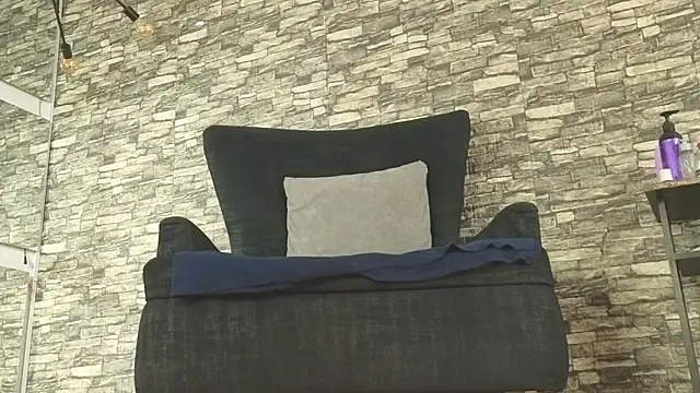 alondrabigtits webcam