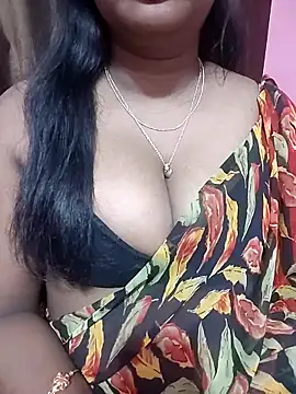 Webcam Model (Keerthee_)  is live.Free join now!