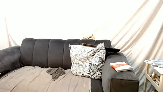 LongPussyLipsxx webcam