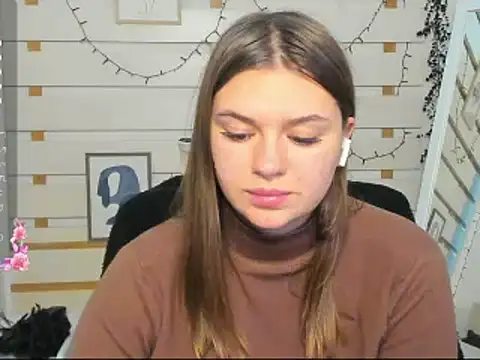 Josephine_Kiss webcam