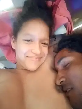 rachelbunny_and_kevin webcam