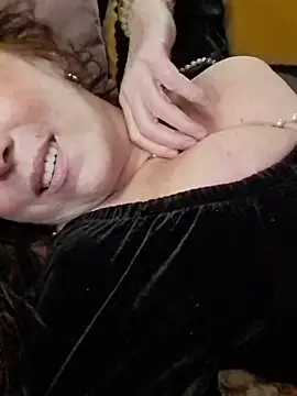 GypsyEsmeralda webcam