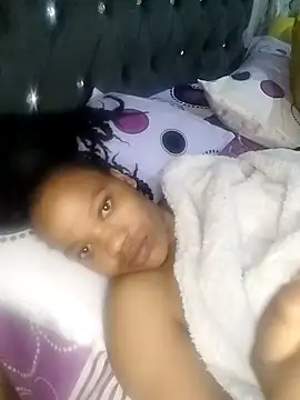 CaramelBoootie webcam