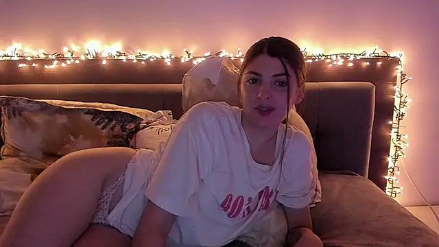 Fountainsquirtalexandra webcam