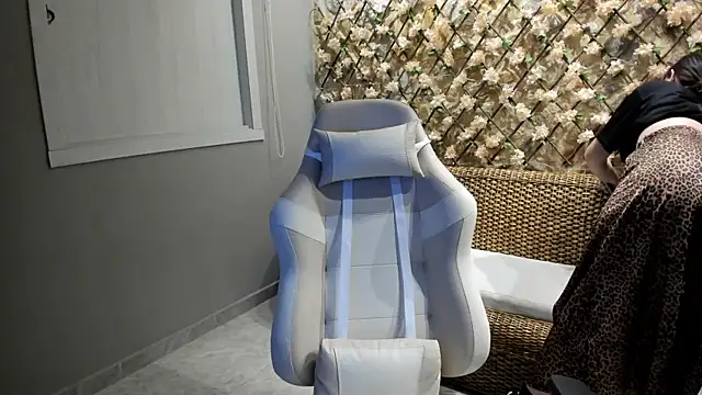 DakotaRussell_ webcam