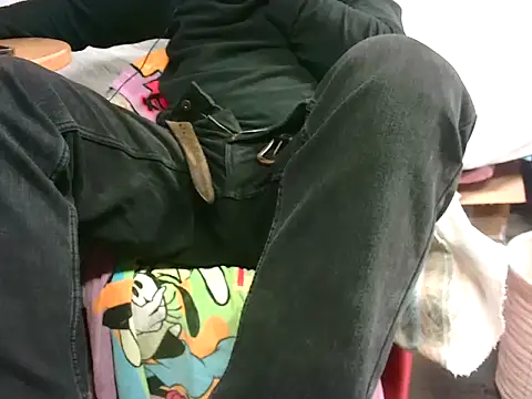 Giulio35_Pika live webcam from Italy on Ufotopia – Live Cams & Video Chat