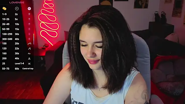 kira_kick webcam stripchat model stream image