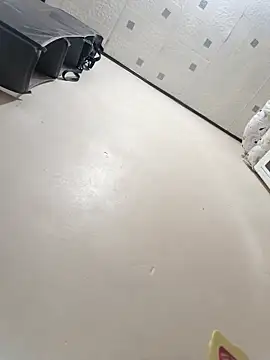 Webcam Model (_slimangel4u)  is live.Free join now!