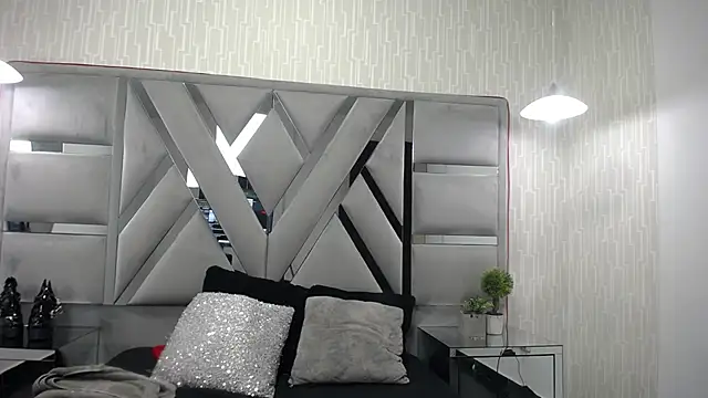 MonzerratBoyer webcam