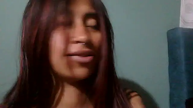 Pocahontas_tw webcam