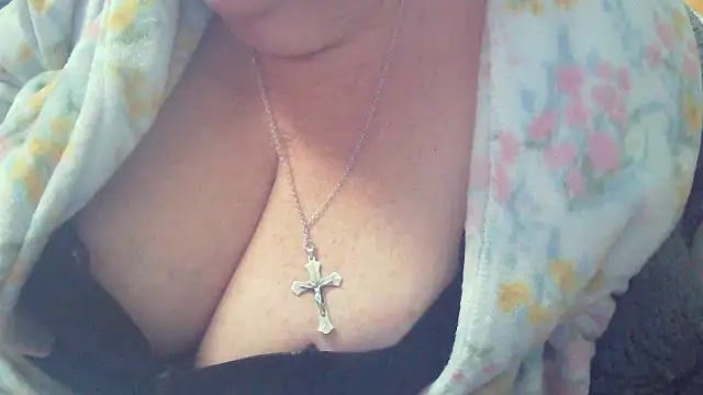 Playful_MILF_Demi webcam