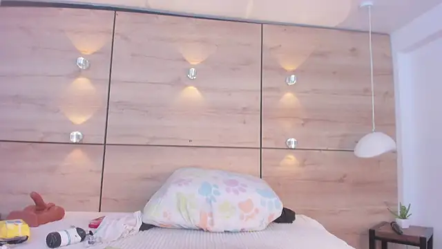 martina_touss - Martina_touss's free webcam - UK Sex Cams