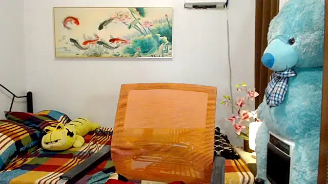 LovelyQueen69 webcam