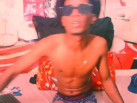 IndianThuggin webcam