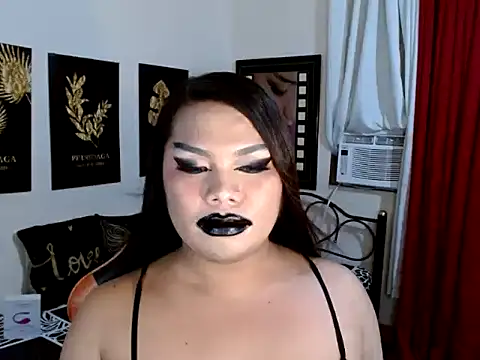 TSbrianaHugeCock webcam