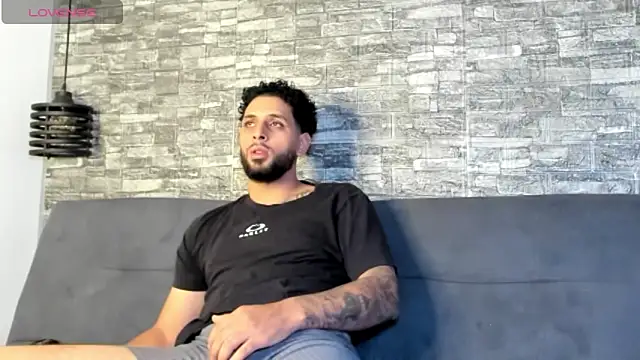 ASHLEY_AND_ASH webcam