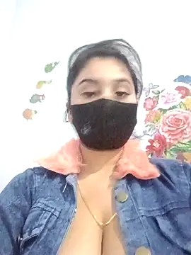 Hot-Soniya733 webcam