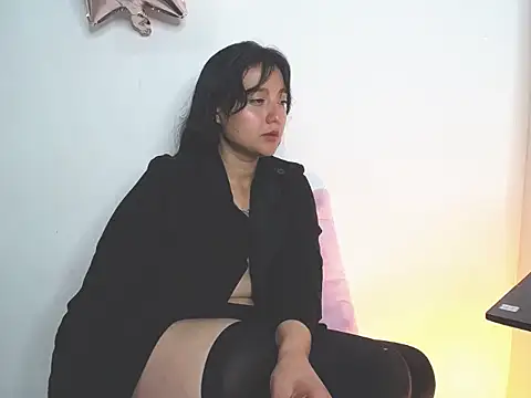 charlottekiss99 webcam