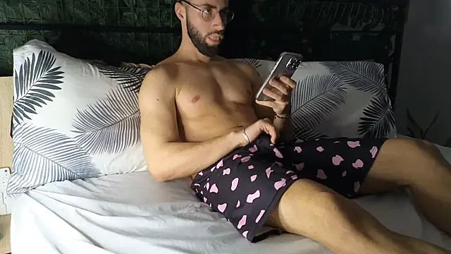 RyanStorm_ webcam