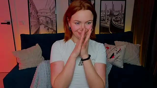 PaigeHalliwell_ webcam