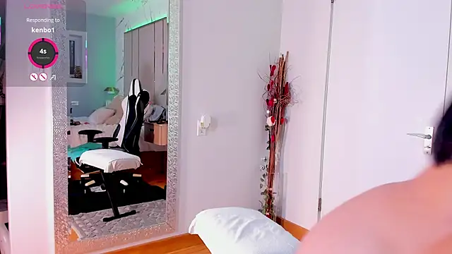 Jadeh_Williams02 webcam