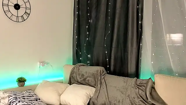 KATE69bigBOOBS webcam