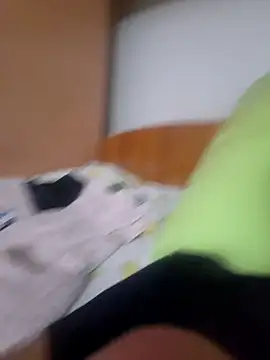 hugecock4u1990 webcam