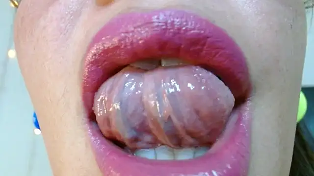 miss_evoleth2 webcam