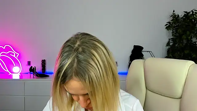 anna_snows - Anna_Snows's free webcam - UK Sex Cams