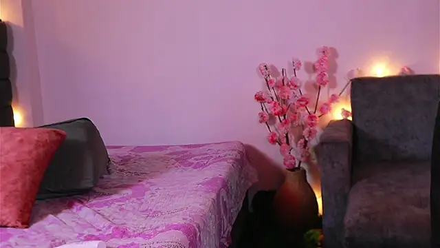 kathieandpovcock1 webcam