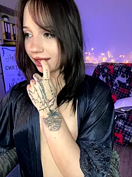 YourLittleDevil webcam