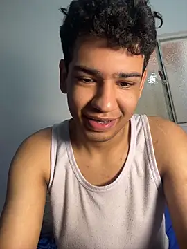 Santiago_Foxx webcam