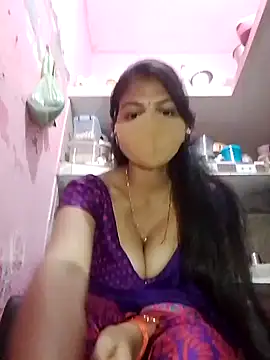 seexxypooja webcam