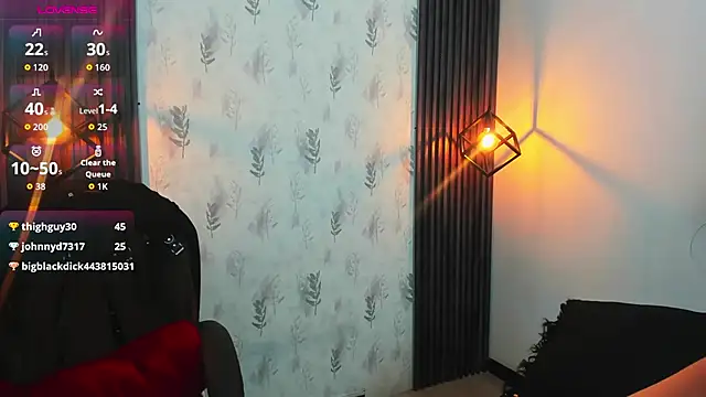 brigittemiller (F milf) - oil on the breasts