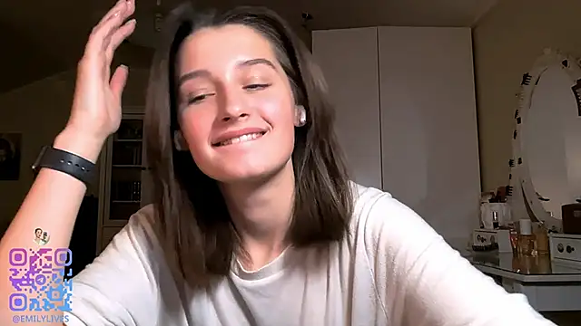 darlinebrustera - DarlineBrustera's free webcam - UK Sex Cams