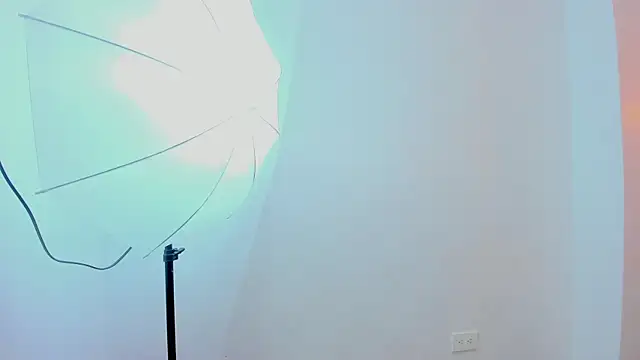 DAKOTA_SAKURA webcam